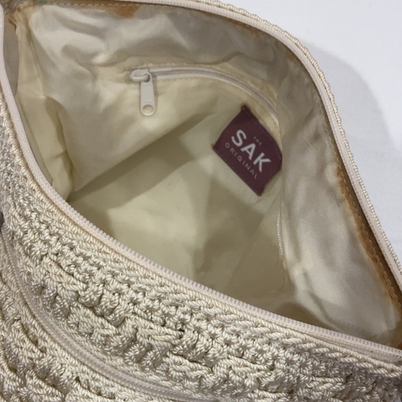 Elegant Cream Crochet Shoulder/Crossbody Bag - Picture 5 of 6